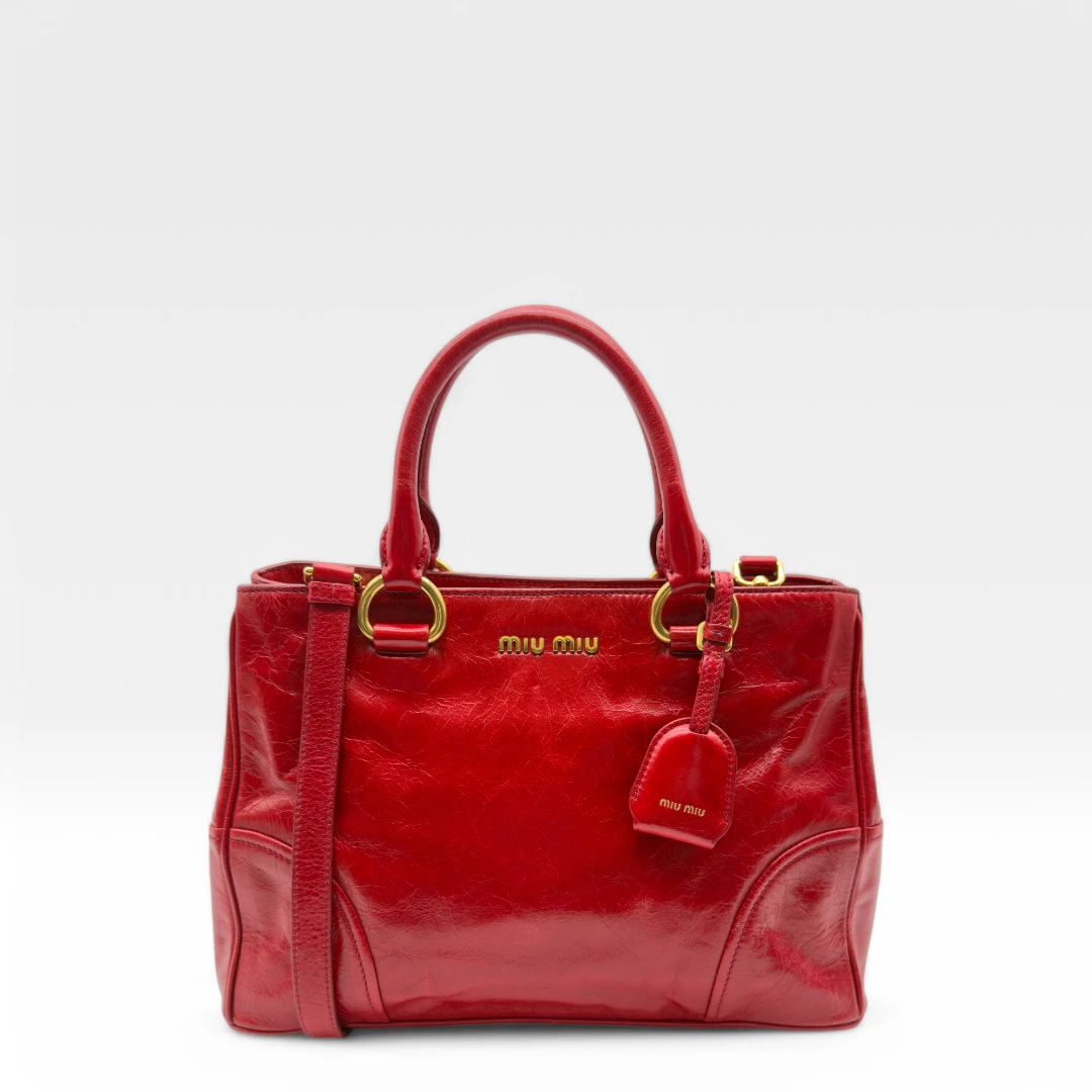 Miu Miu handbag Vitello Shine with shoulder strap made of red leather