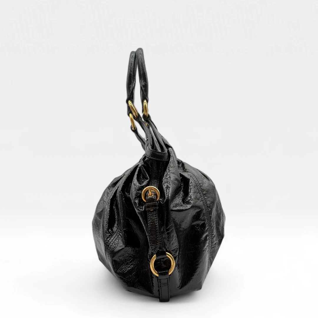 Miu Miu Handtasche Croissant Form
