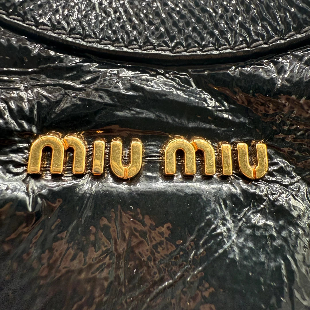 Miu Miu Handtasche Croissant Form