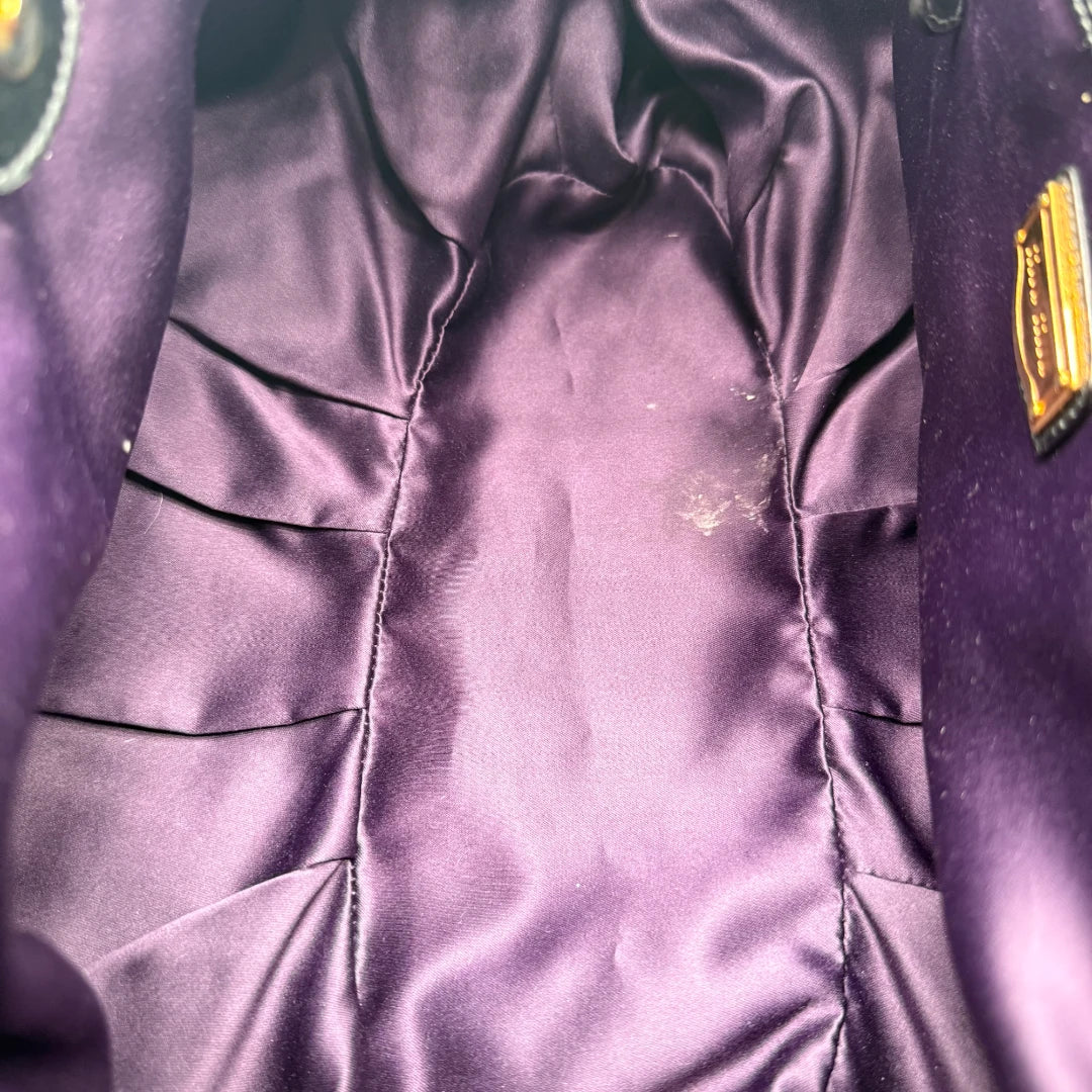 Miu Miu Handtasche Croissant Form