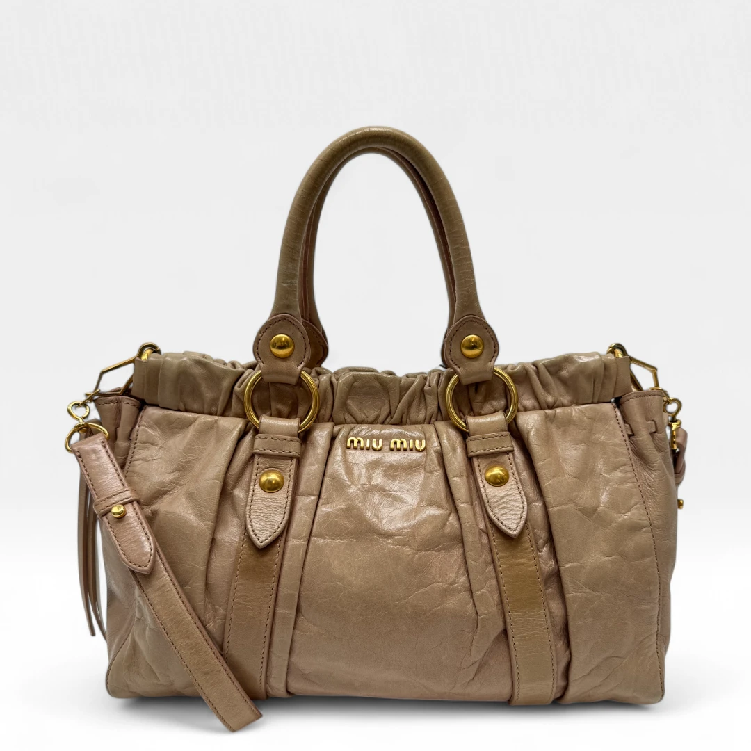 Miu Miu Handtasche Vitello Lux