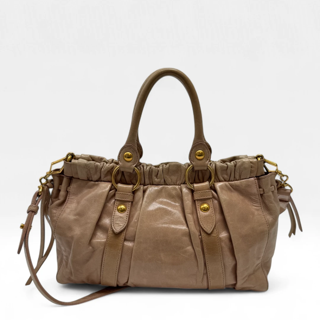 Miu Miu Handtasche Vitello Lux