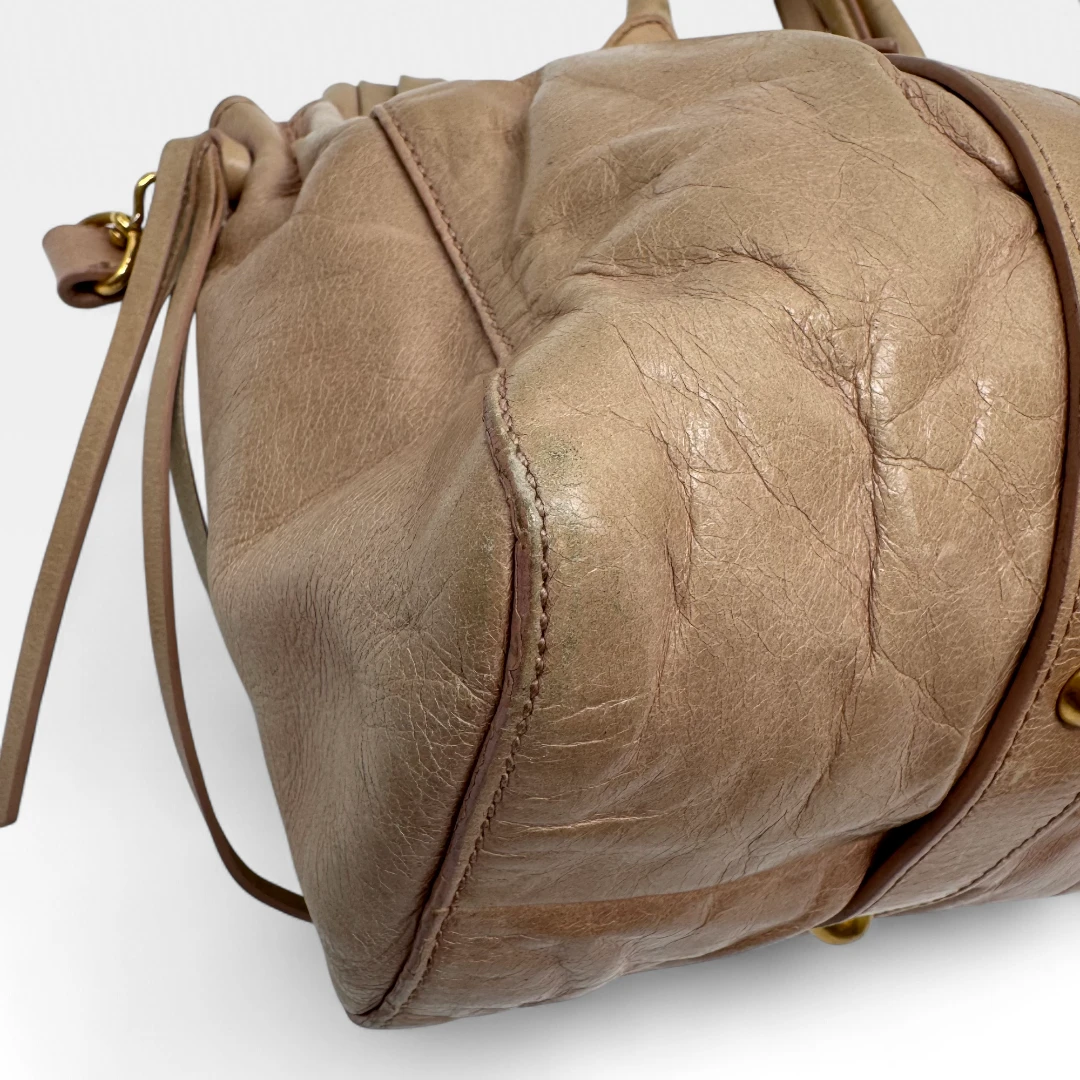 Miu Miu Handtasche Vitello Lux