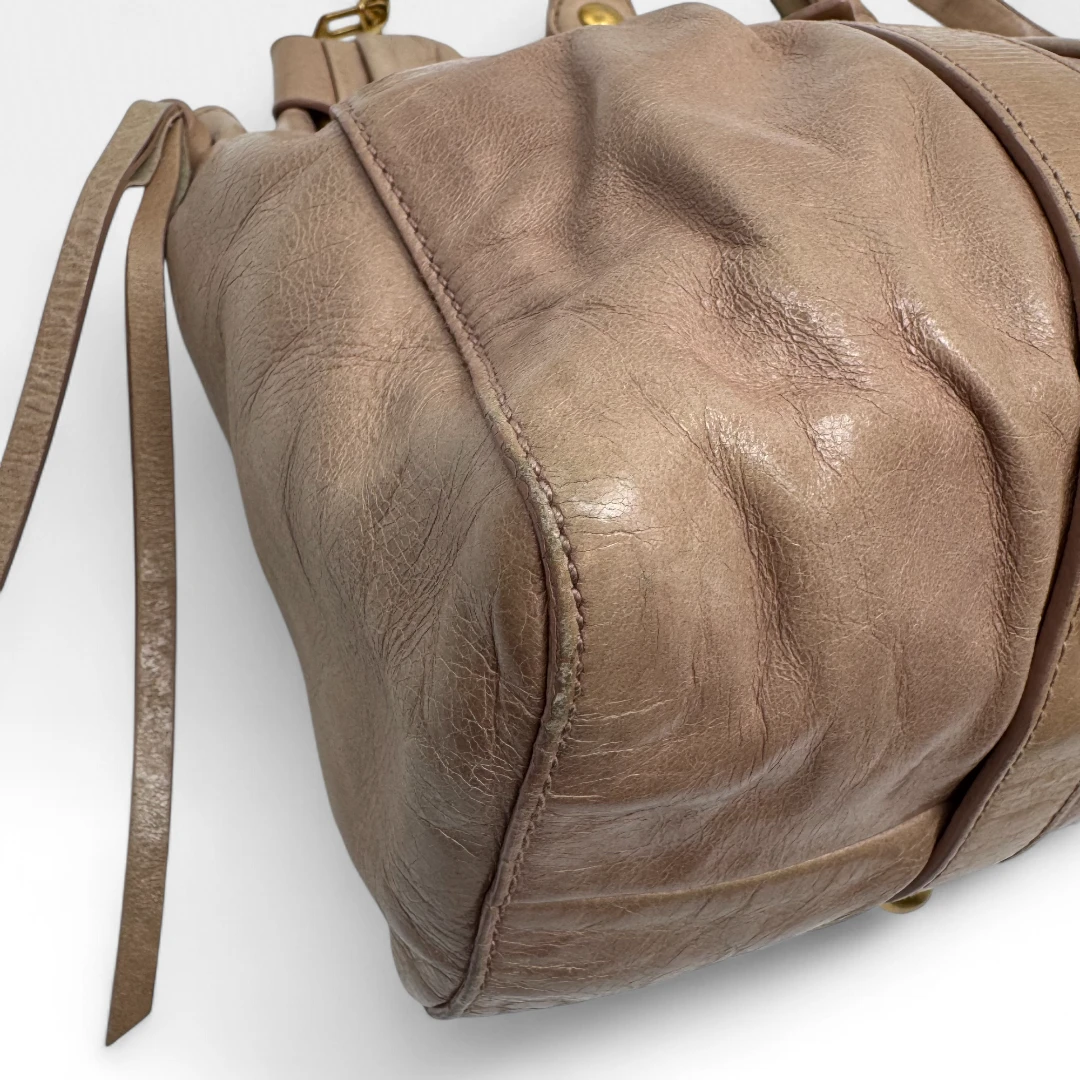 Miu Miu Handtasche Vitello Lux