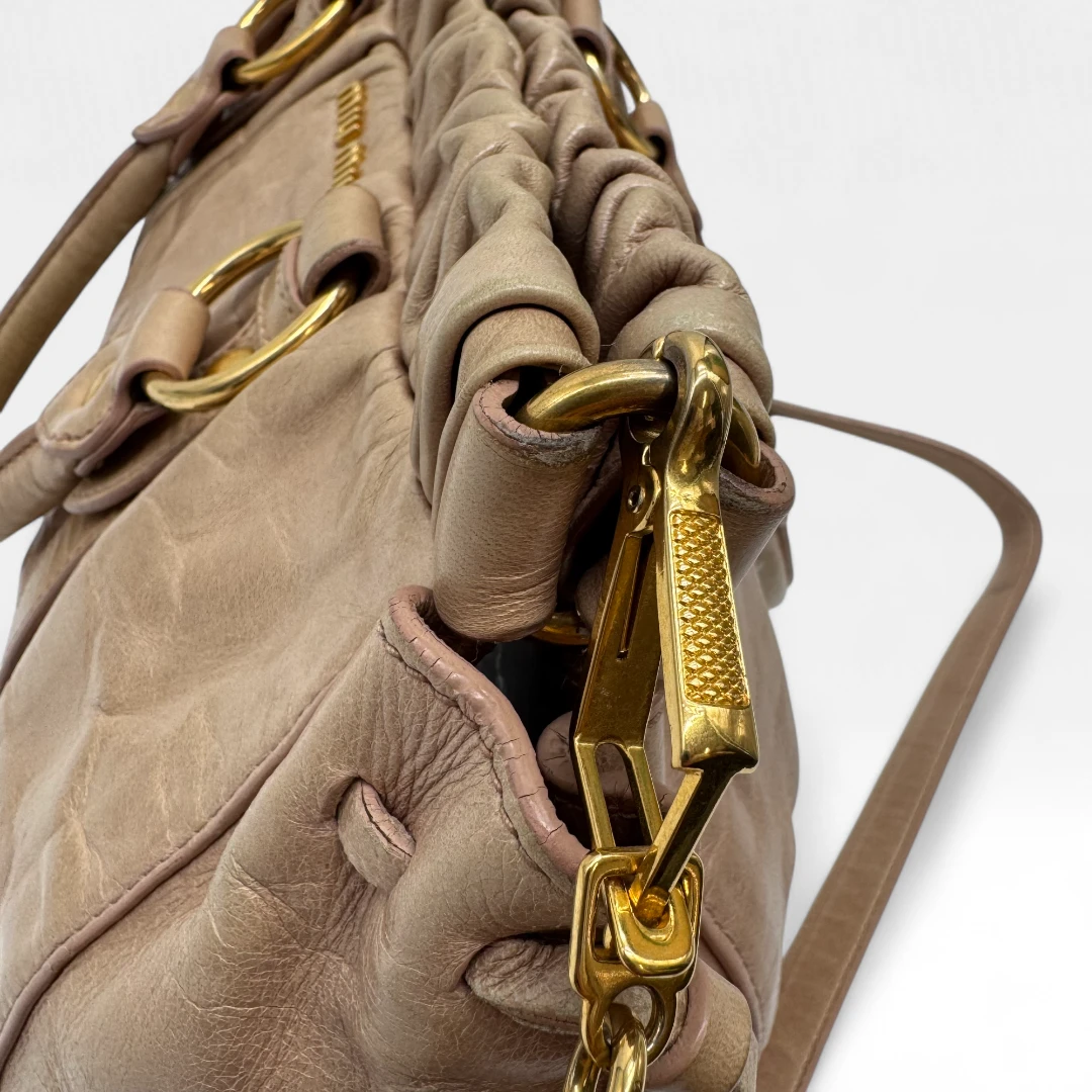 Miu Miu Handtasche Vitello Lux