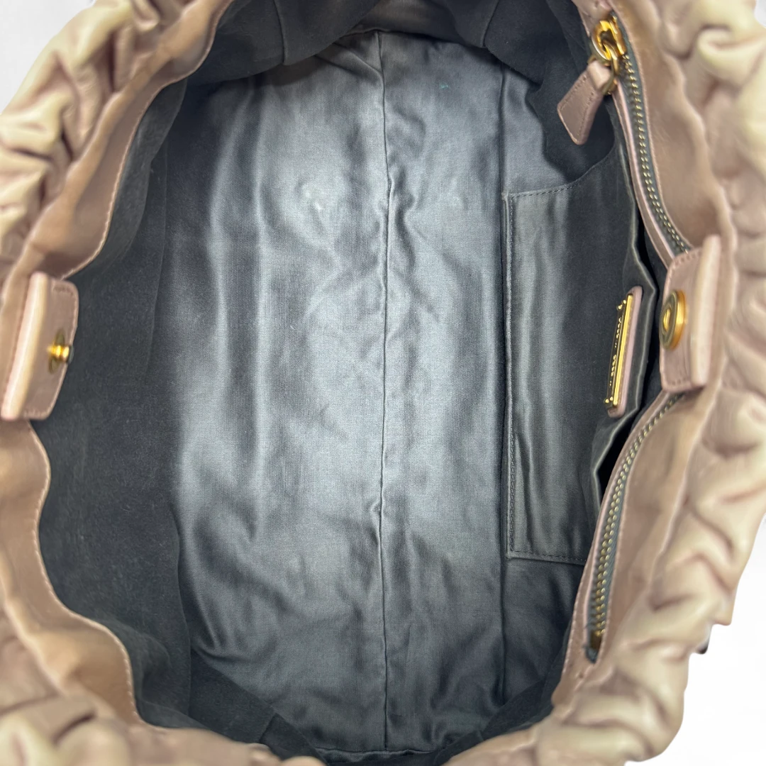Miu Miu Handtasche Vitello Lux