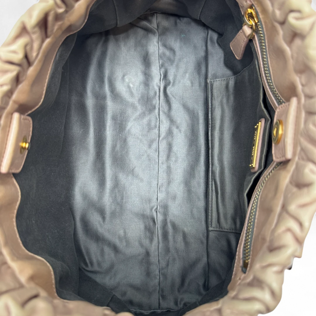 Miu Miu Handtasche Vitello Lux