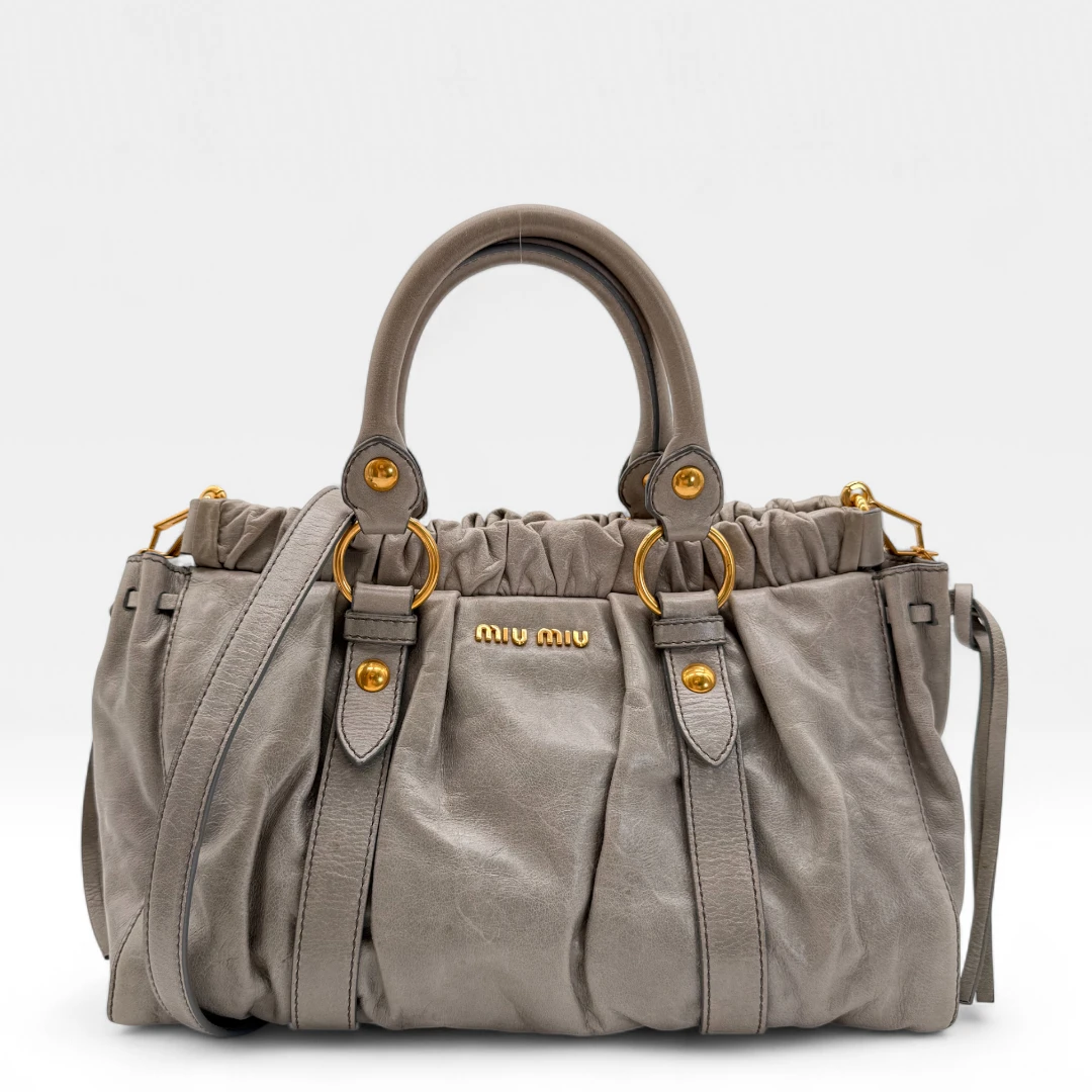 Miu Miu Handtasche Vitello Lux