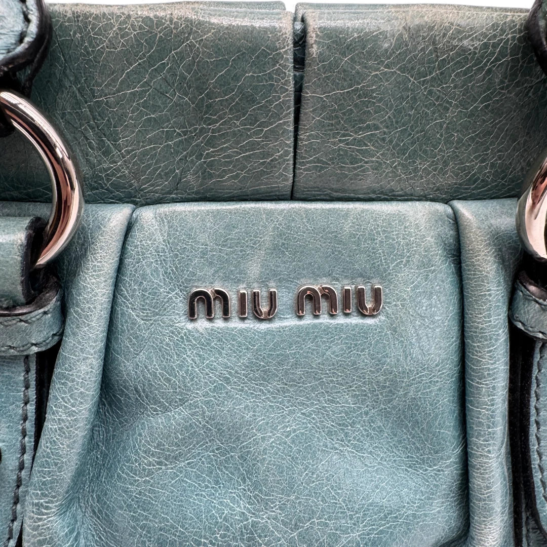 Miu Miu Handtasche Vitello Lux klein blau