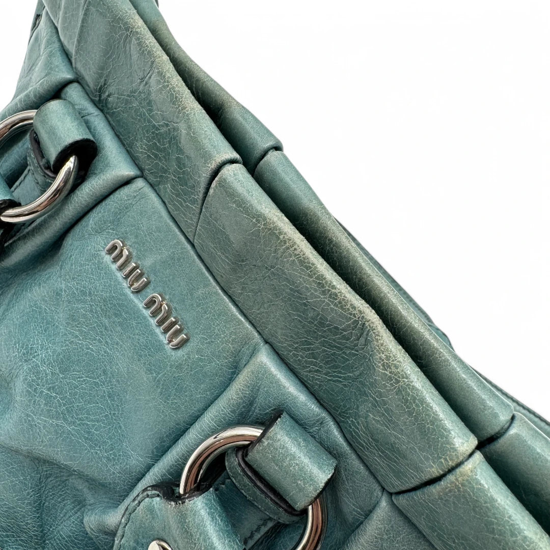 Miu Miu Handtasche Vitello Lux klein blau