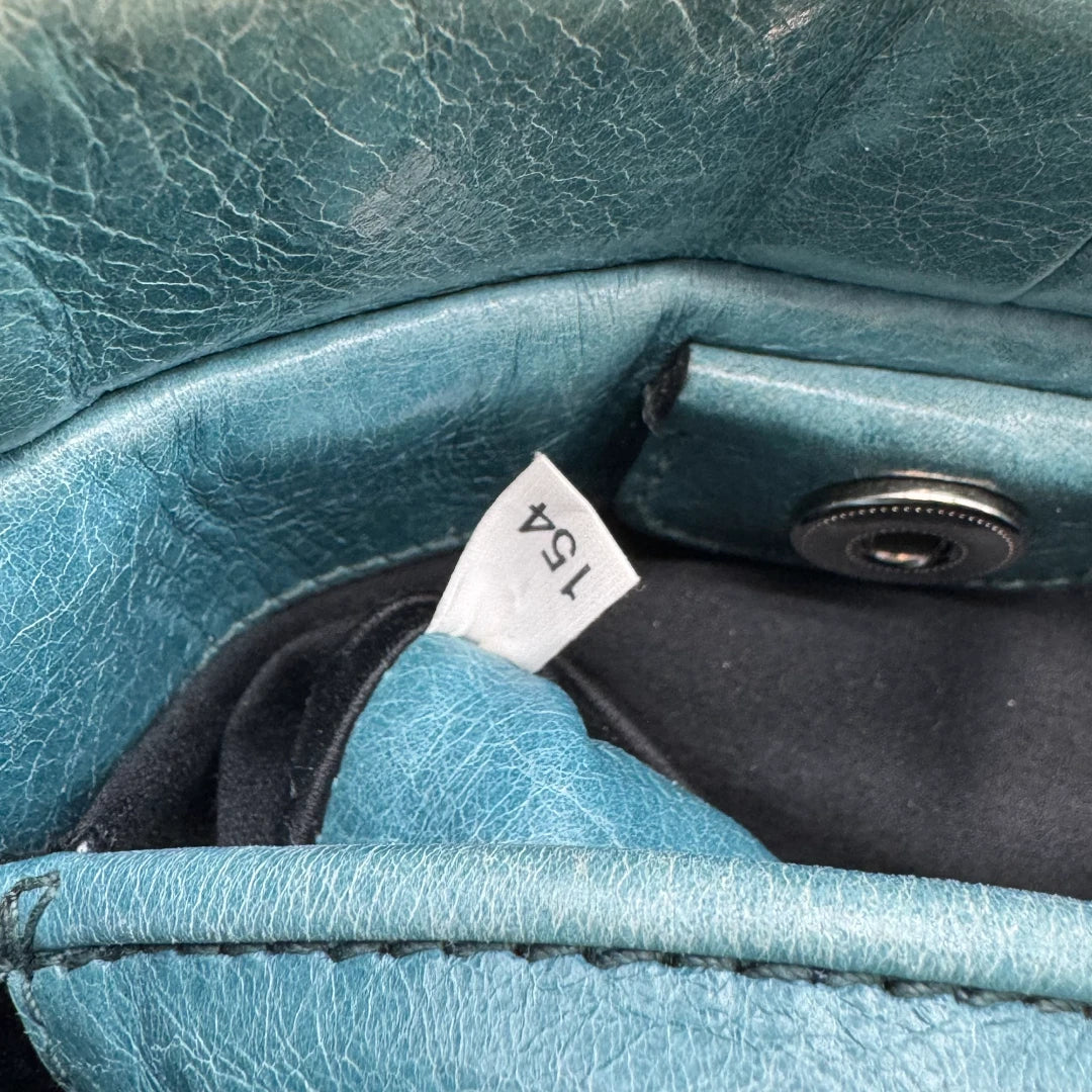 Miu Miu Handtasche Vitello Lux klein blau
