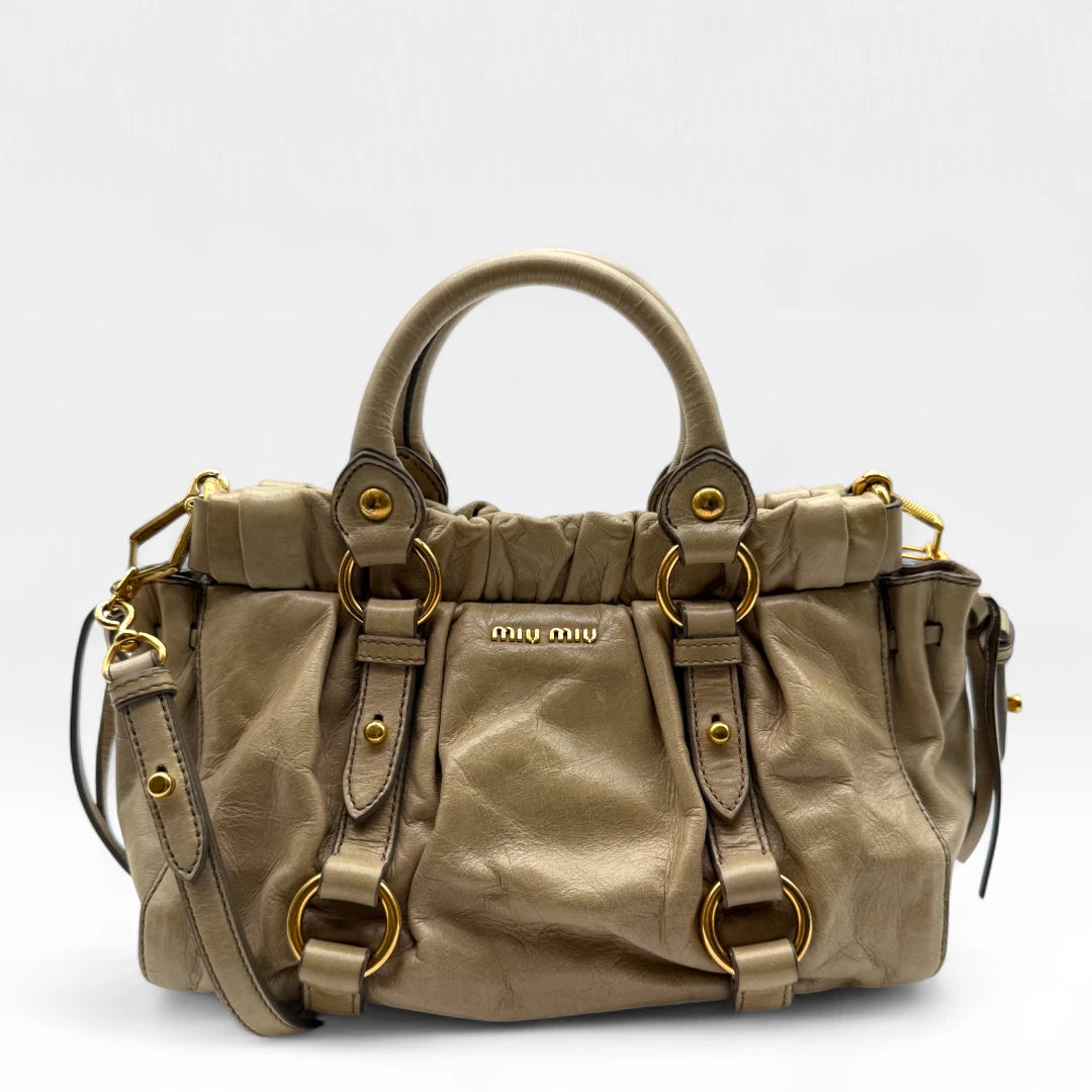 Miu Miu Handtasche Vitello Lux klein