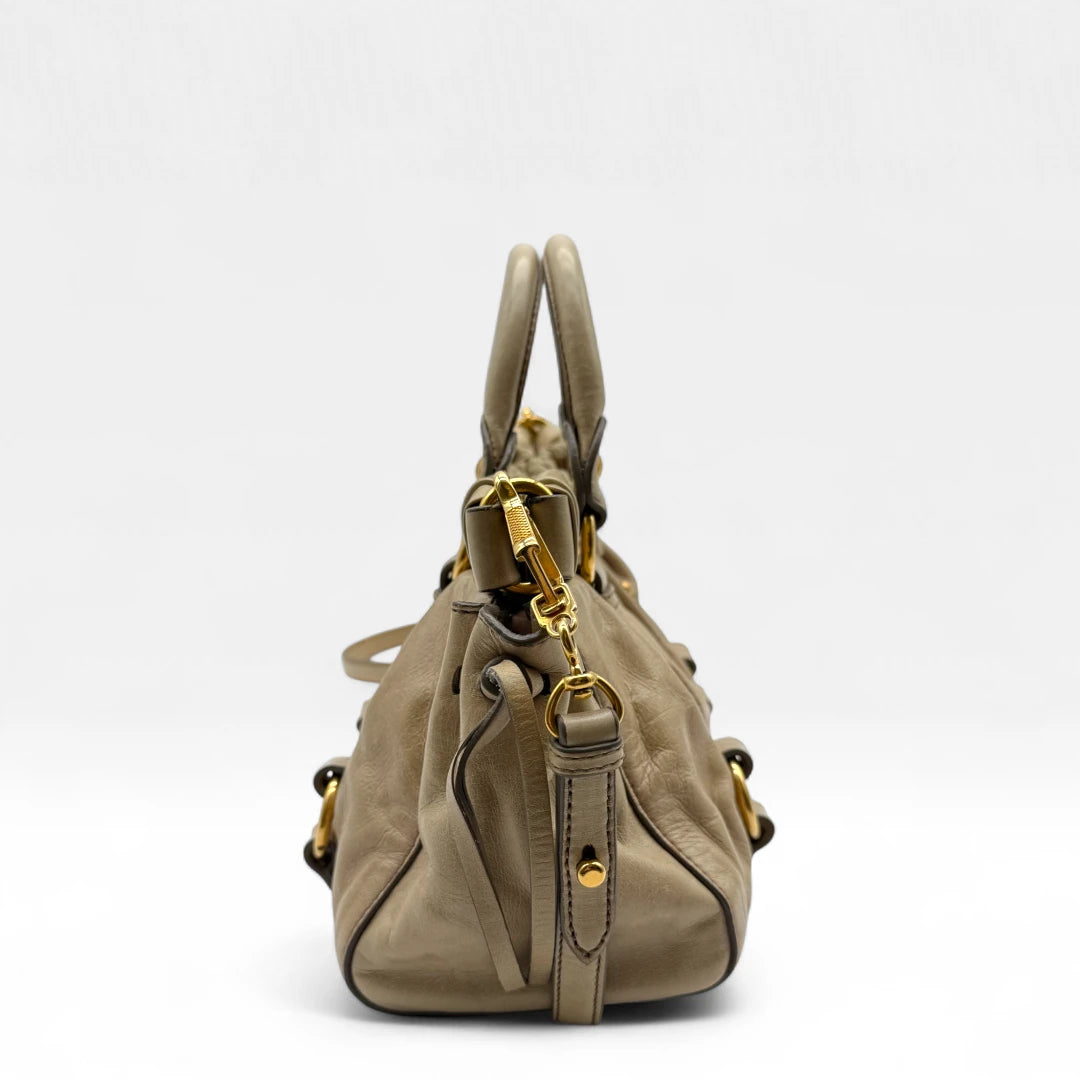 Miu Miu Handtasche Vitello Lux klein