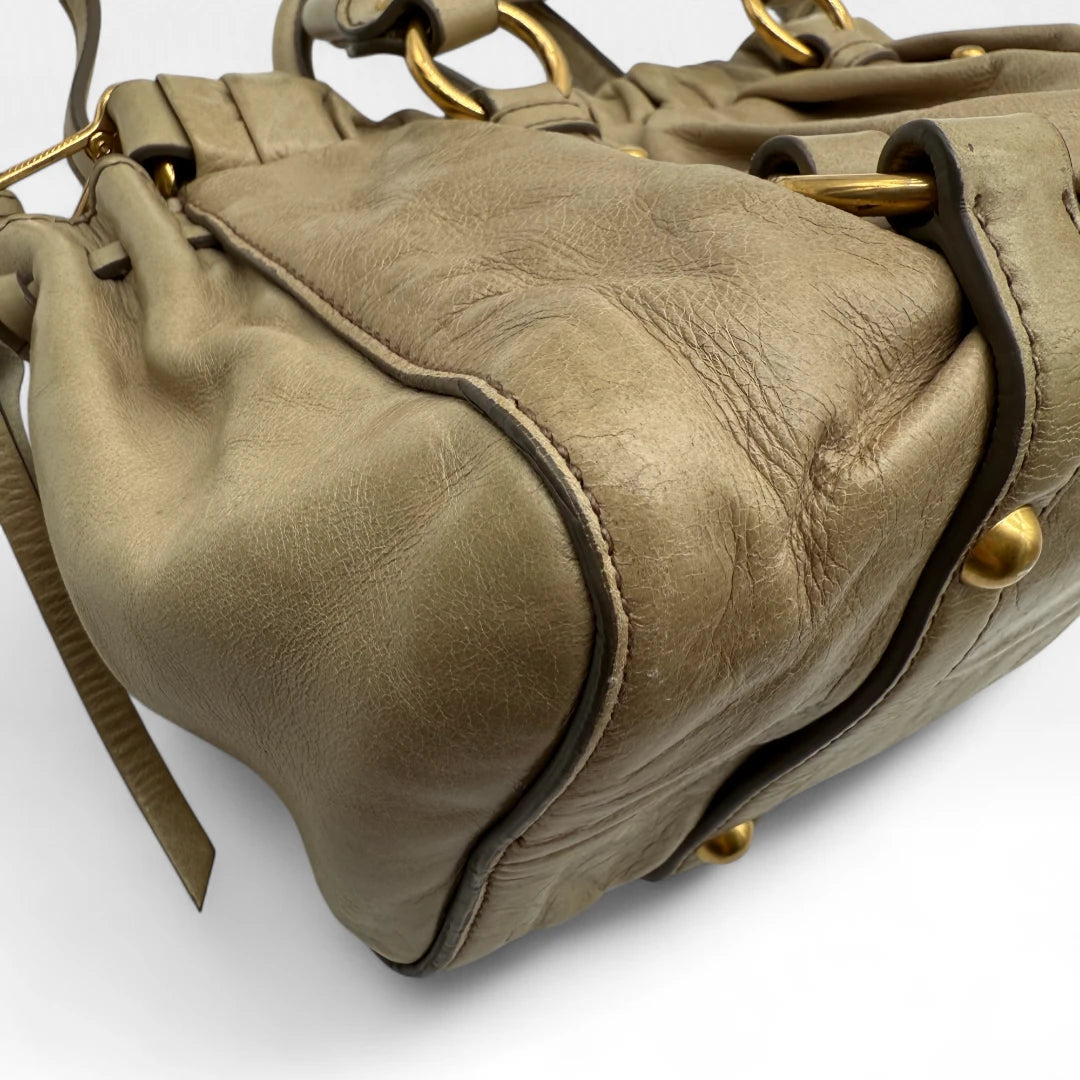 Miu Miu Handtasche Vitello Lux klein