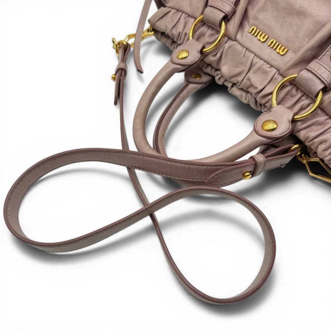 Miu Miu Handtasche Vitello Lux