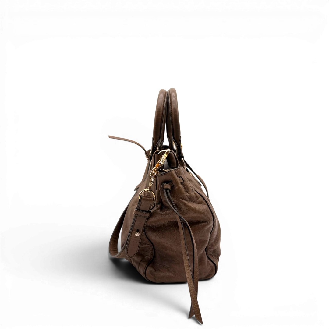 Miu Miu Handtasche Vitello Lux
