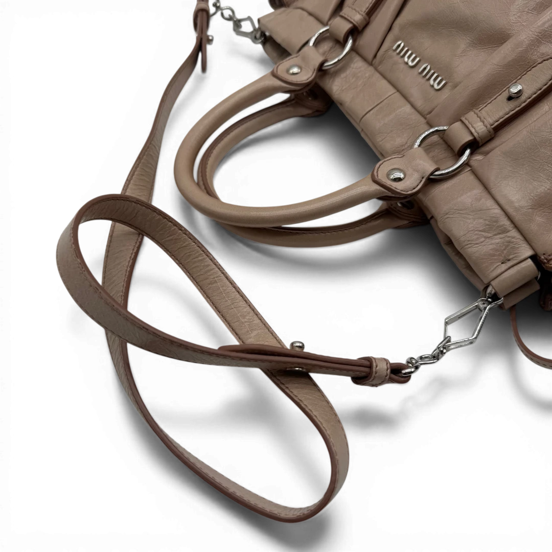 Miu Miu Handtasche Vitello Lux