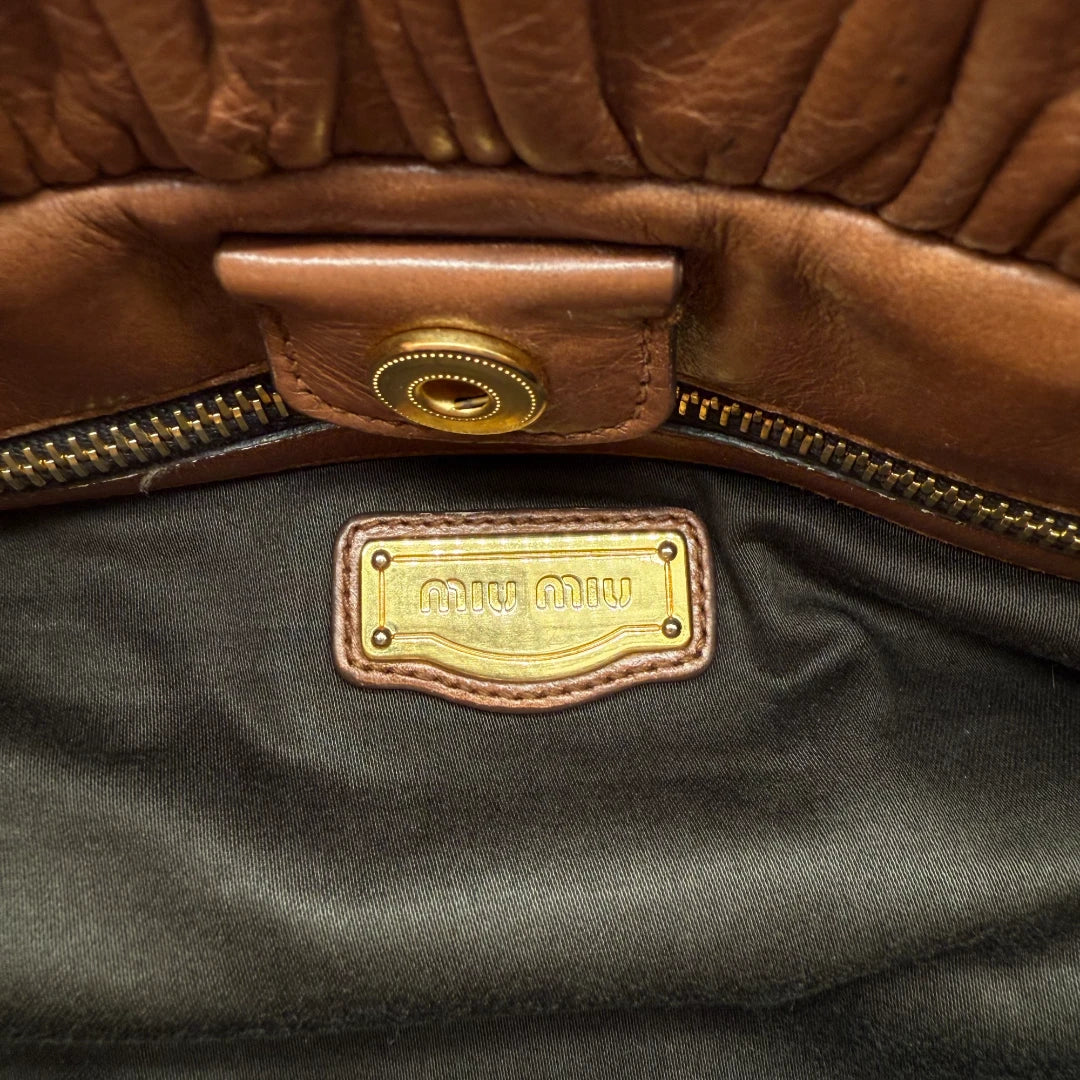 Miu Miu Handtasche Vitello Lux