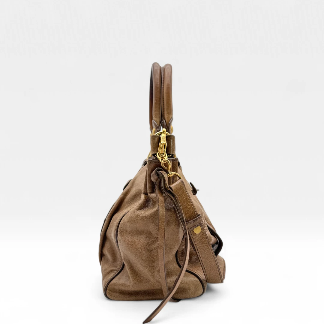 Miu Miu Handtasche Vitello Lux