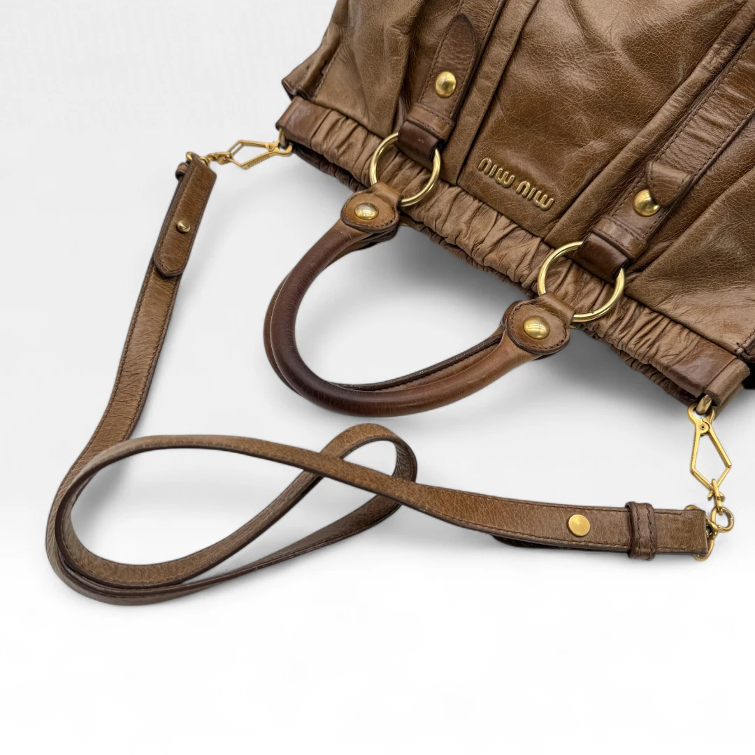 Miu Miu Handtasche Vitello Lux