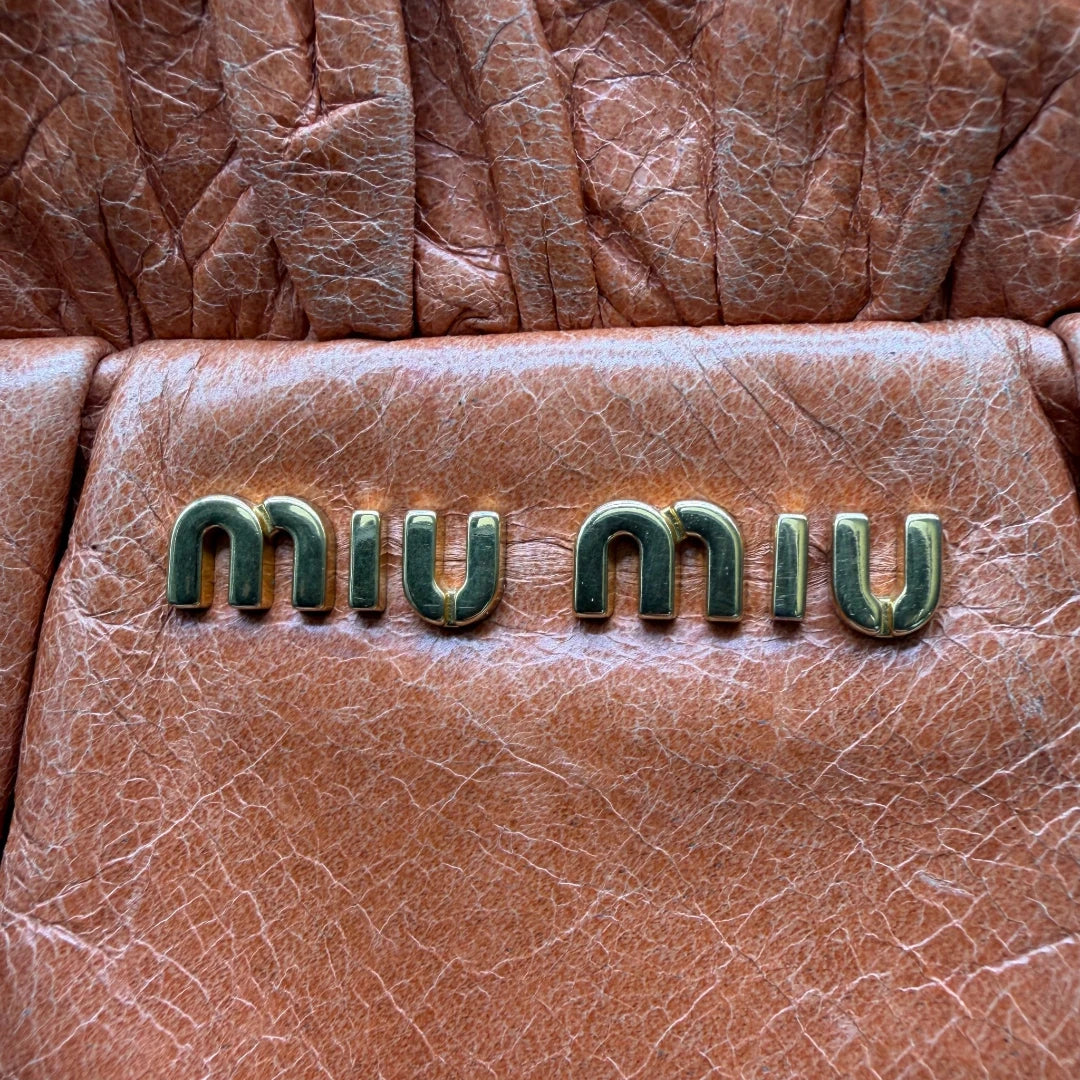 Miu Miu Handtasche Vitello Lux