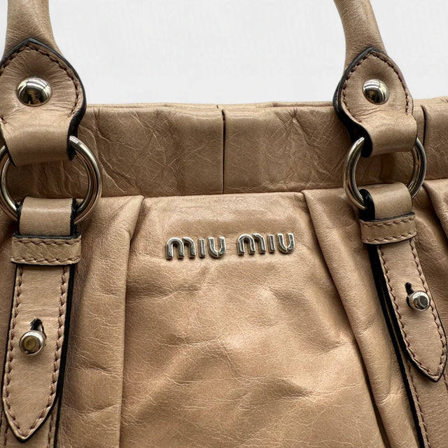 Miu Miu Handtasche Vitello Lux