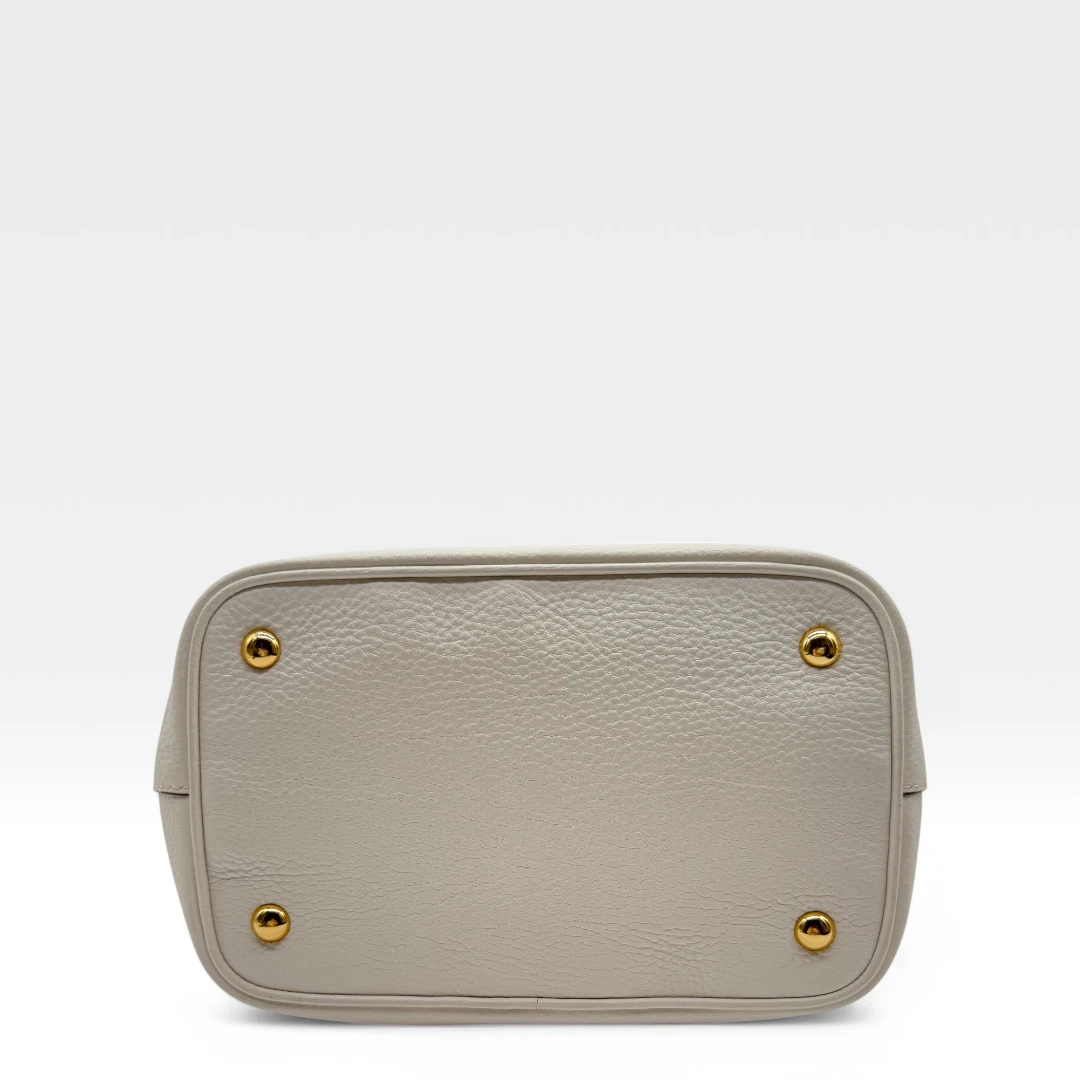 Miu Miu Handtasche Vitello Phenix weiß