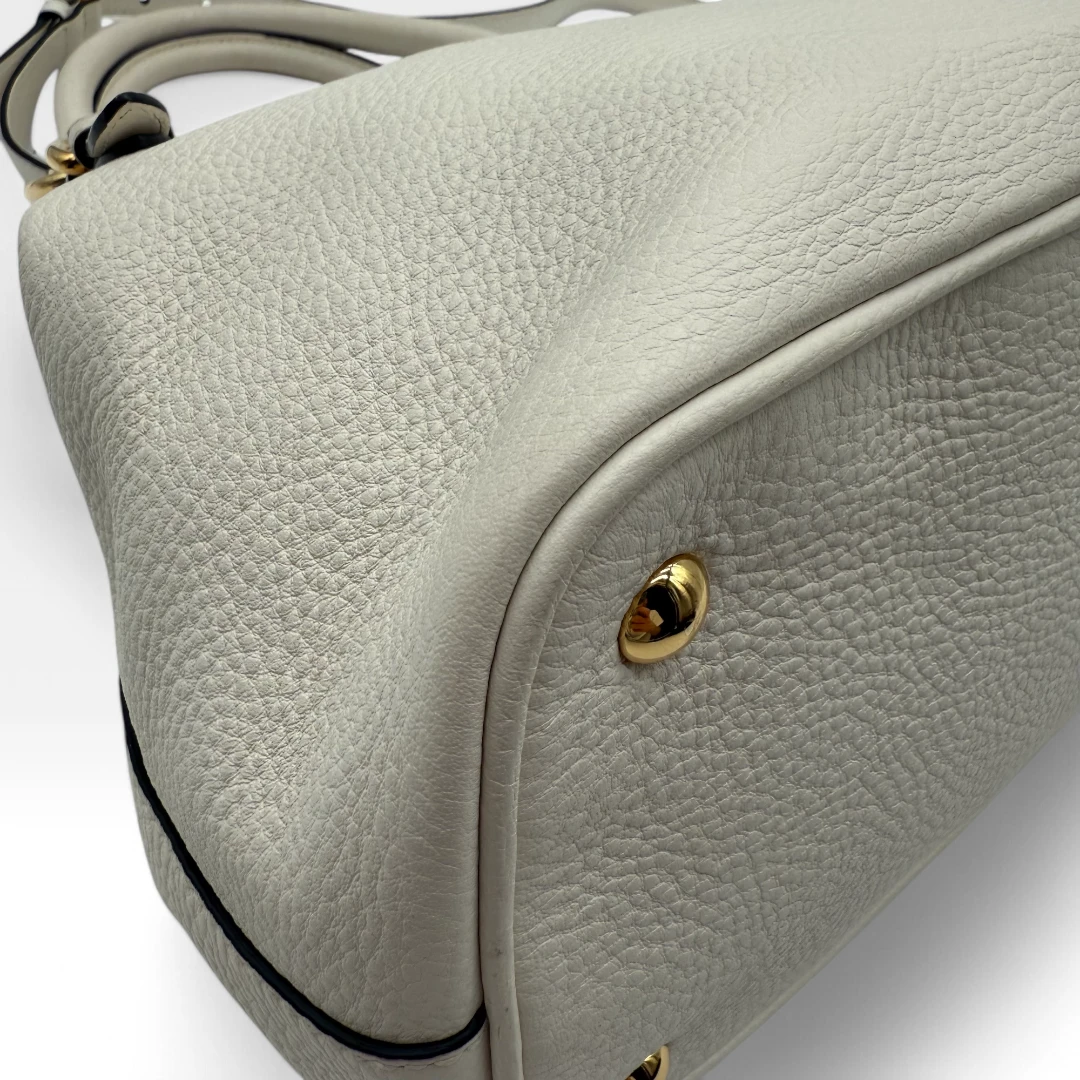 Miu Miu Handtasche Vitello Phenix weiß