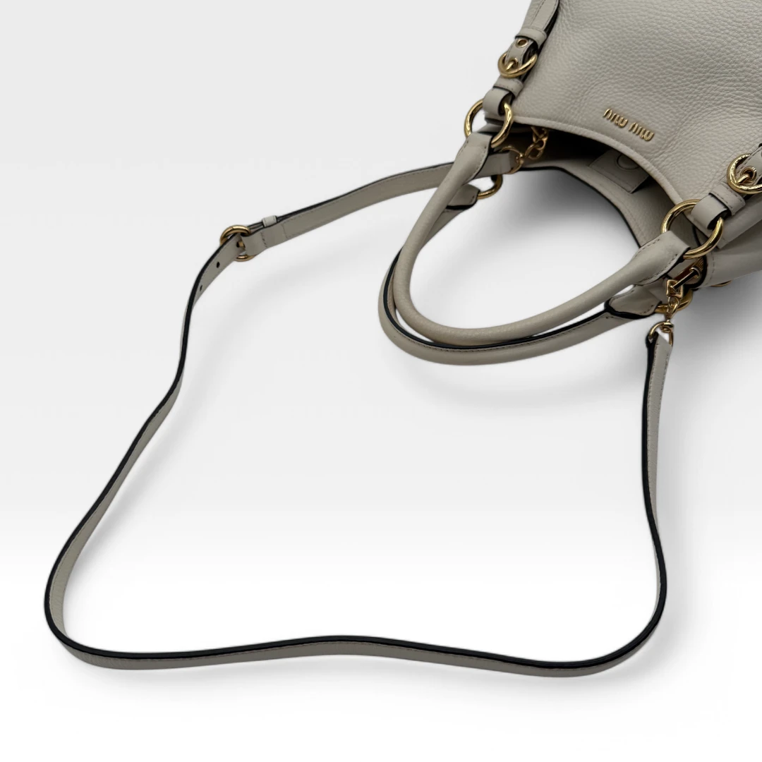 Miu Miu Handtasche Vitello Phenix weiß