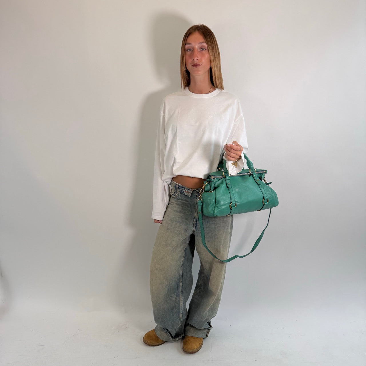Miu Miu Handtasche Vitello Satchel aus Leder grün