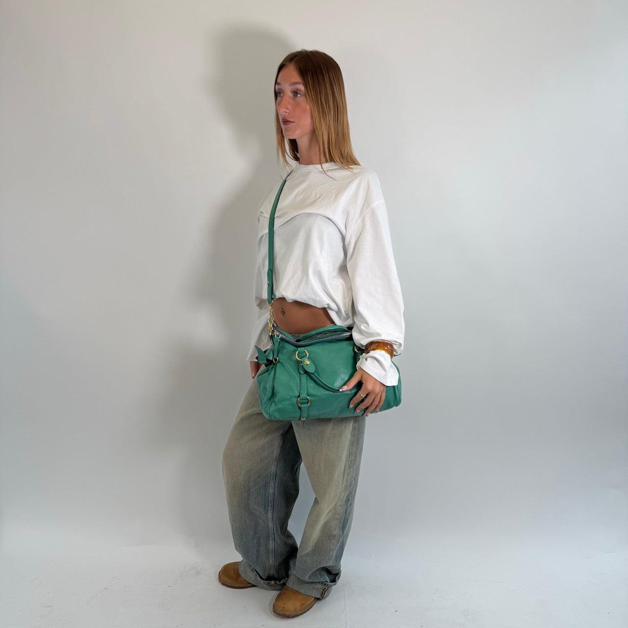 Miu Miu Handtasche Vitello Satchel aus Leder grün