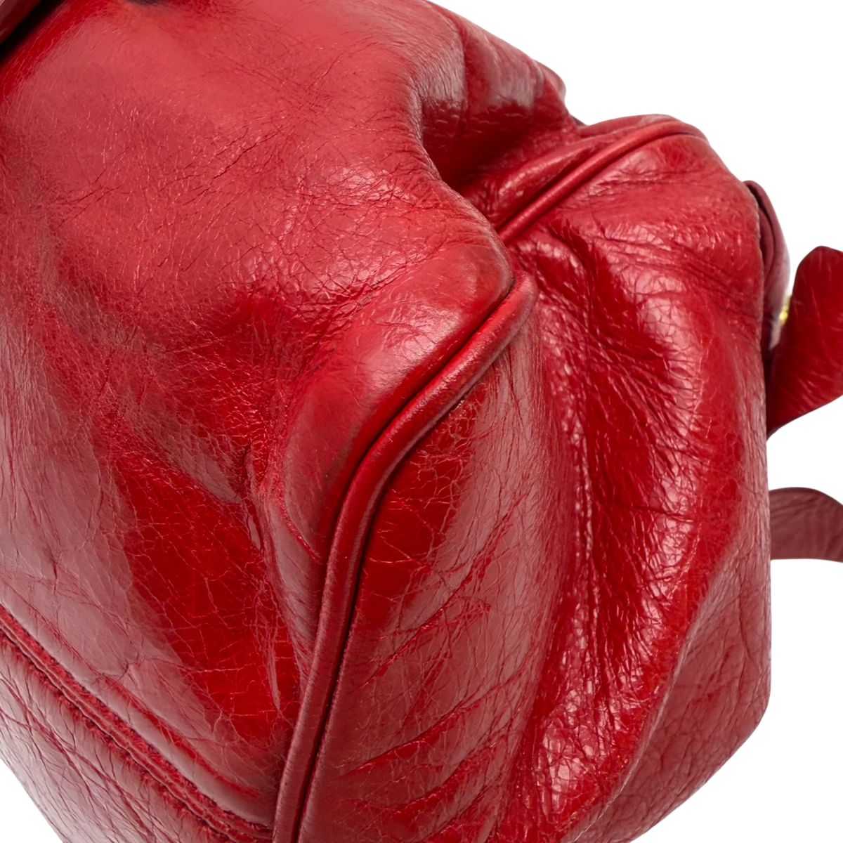 Miu Miu Handtasche Vitello Satchel aus Leder rot