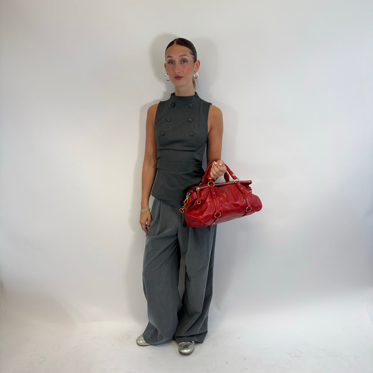 Miu Miu Handtasche Vitello Satchel aus Leder rot