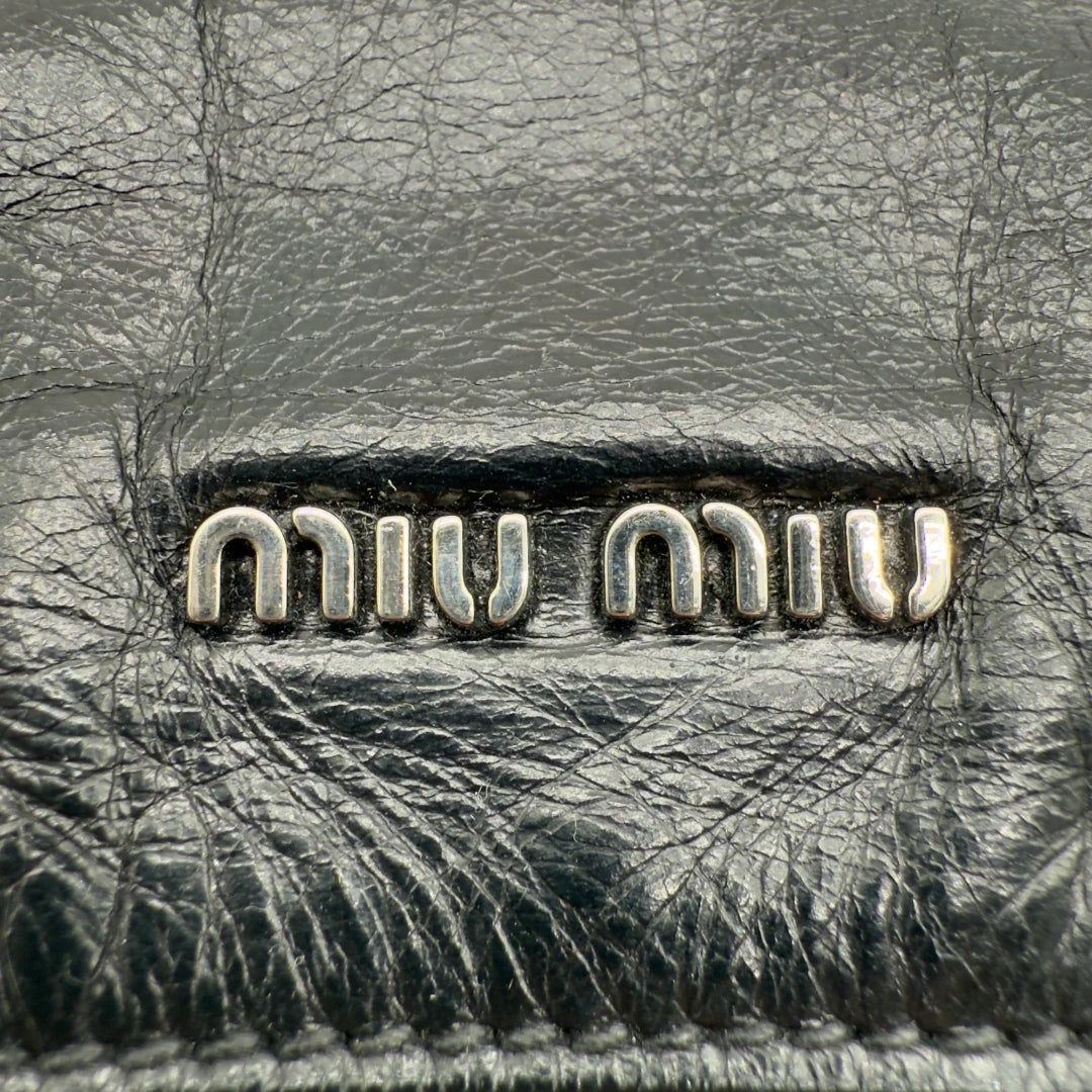 Miu Miu Handtasche Vitello Satchel klein schwarz