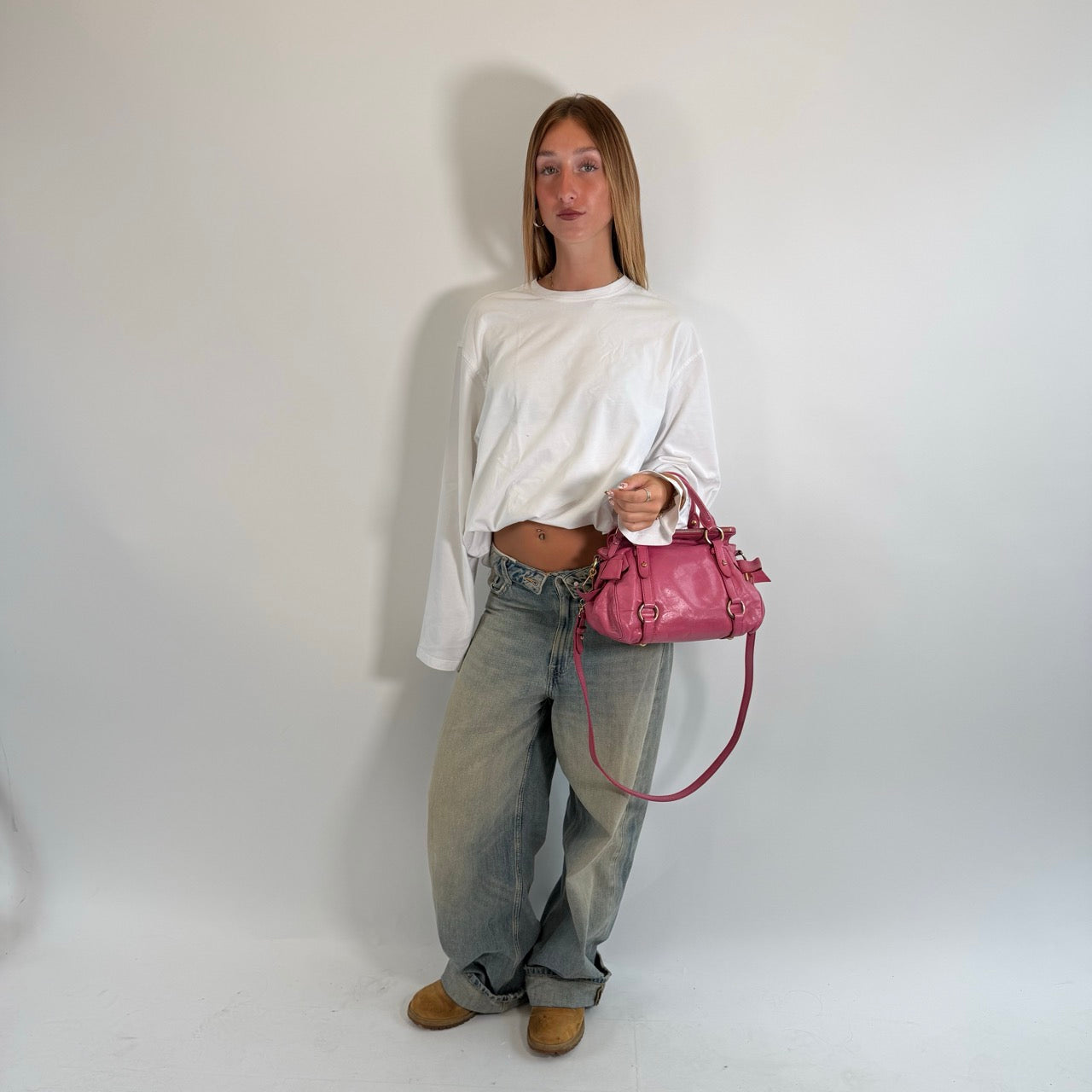 Miu Miu Handtasche Vitello Satchel small mit Umhängegurt aus Leder pink