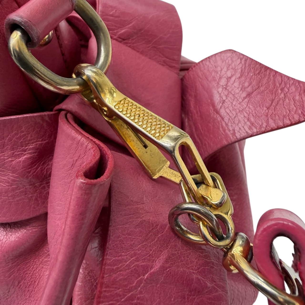 Miu Miu Handtasche Vitello Satchel small mit Umhängegurt aus Leder pink