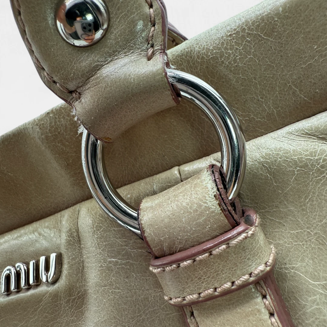Miu Miu Handtasche Vitello