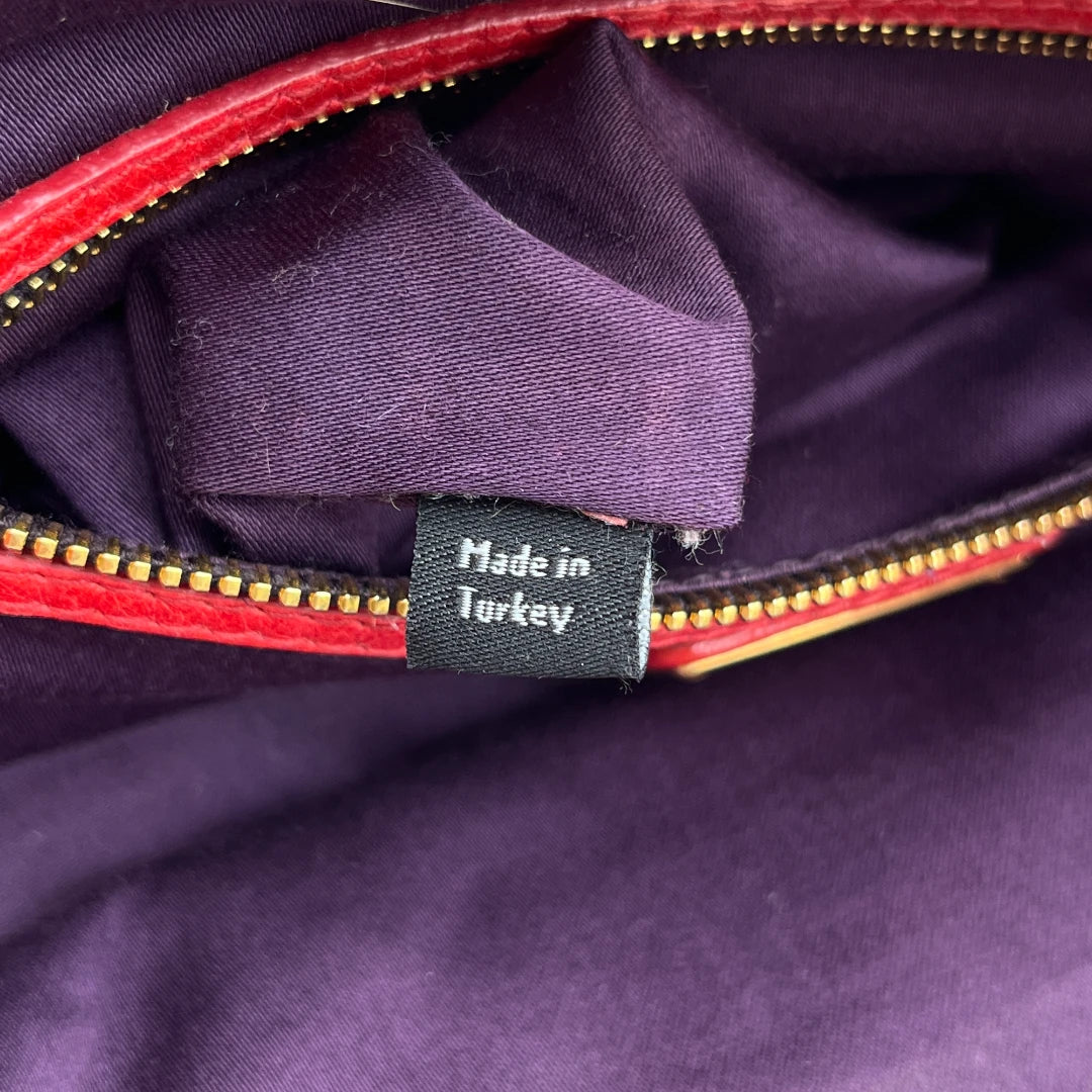 Miu Miu Handtasche aus Leder Matelasse dunkelrot