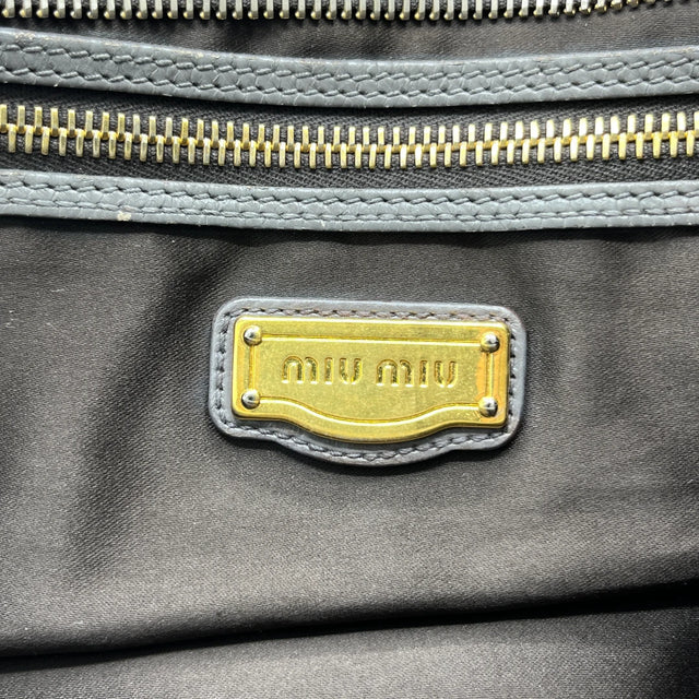 Miu Miu Handtasche länglich grau