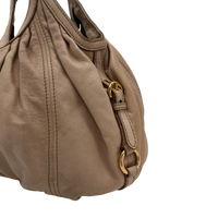 Miu Miu Schultertasche Croissant large