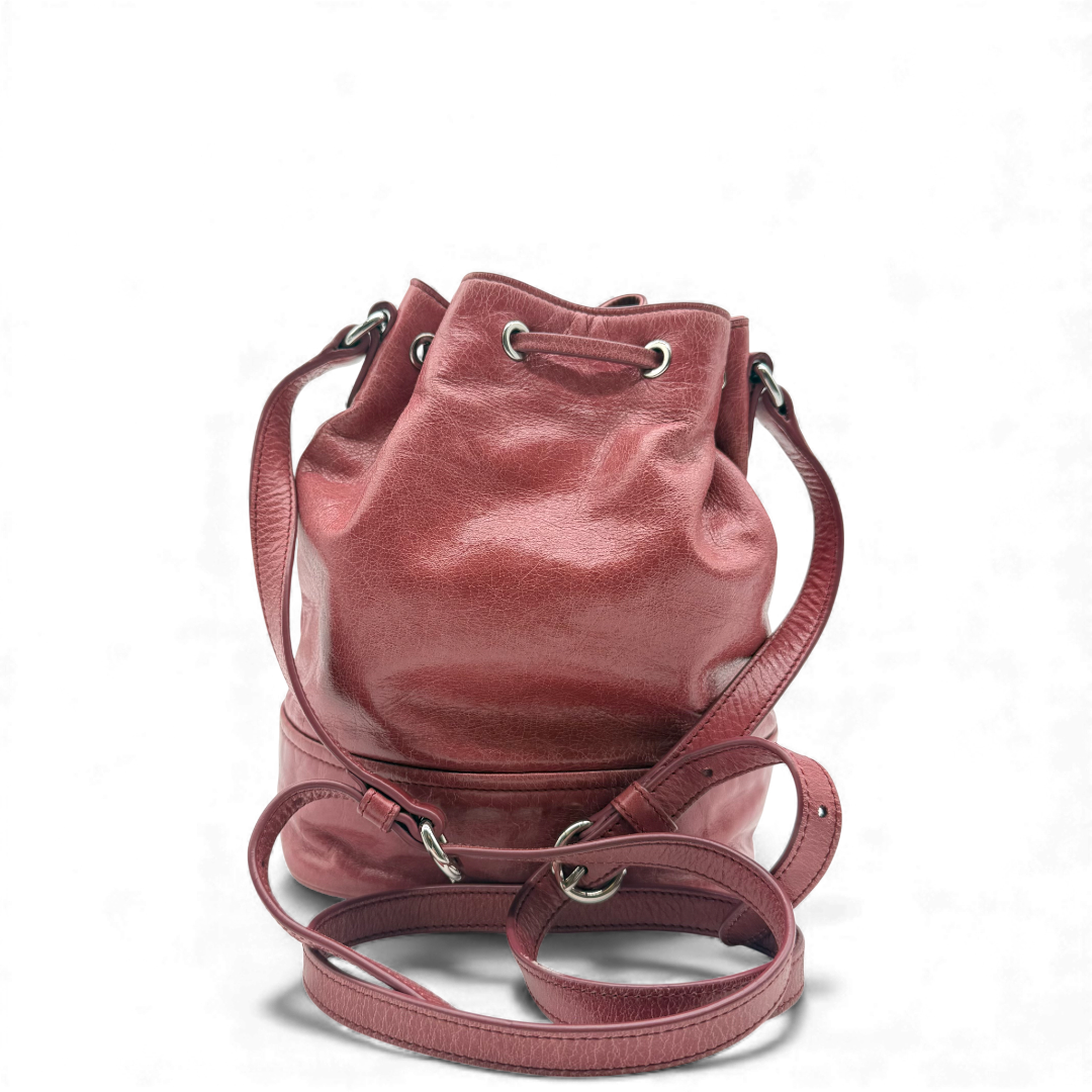 Bucket shoulder bag