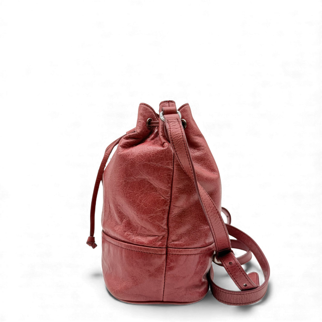 Bucket shoulder bag