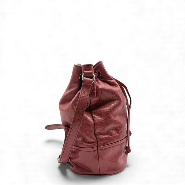 Bucket shoulder bag