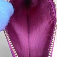 Miu Miu Umhängetasche Matelassé Wallet