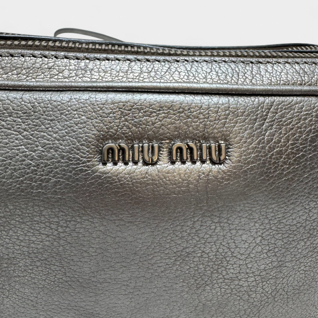 Miu Miu Umhängetasche