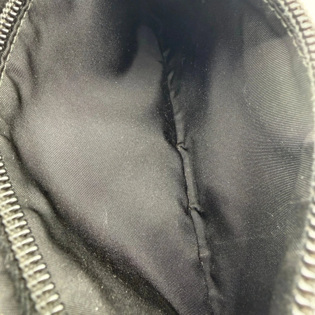 Prada Bauchtasche / Gürteltasche aus Nylon schwarz