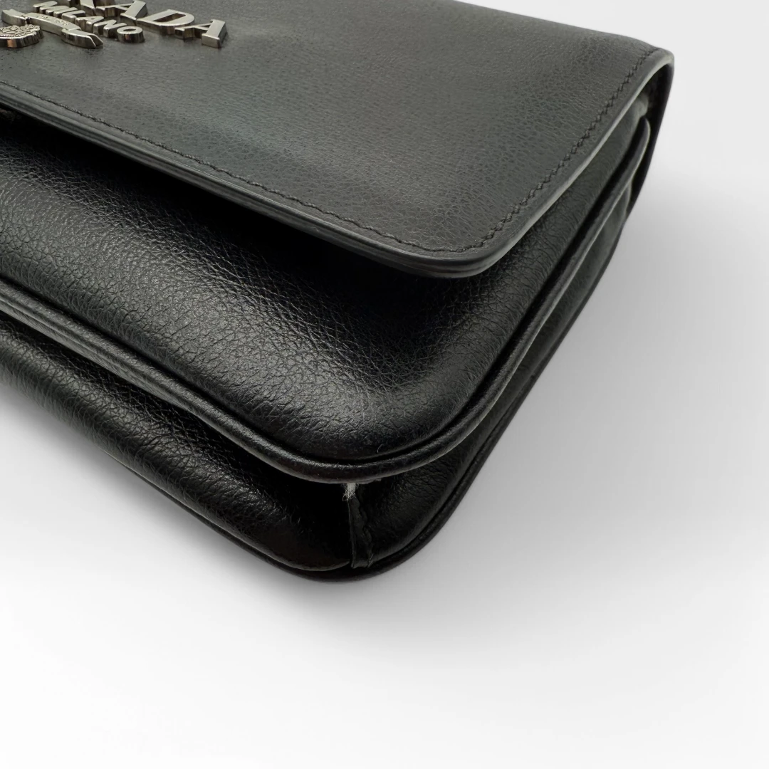 Prada Handtasche Crossbody schwarz