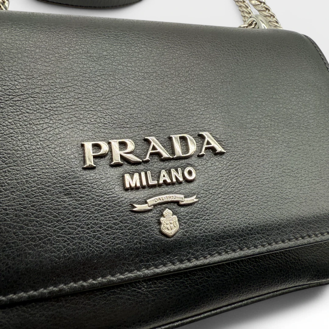 Prada Handtasche Crossbody schwarz