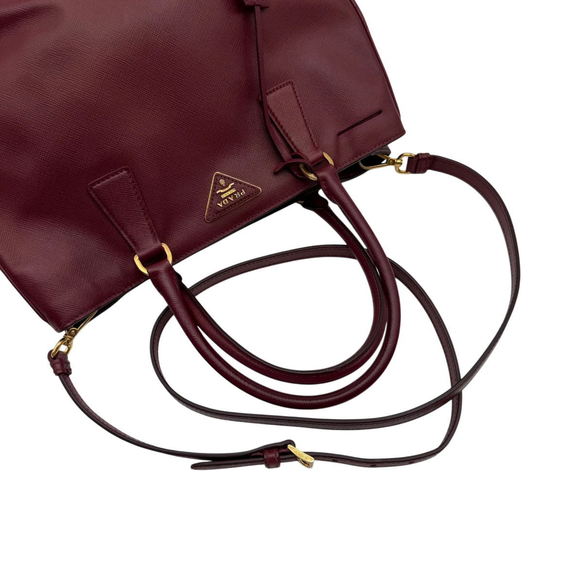 Prada Handtasche Galleria aus Saffiano Leder dunkelrot – Schulterriemen im Detail