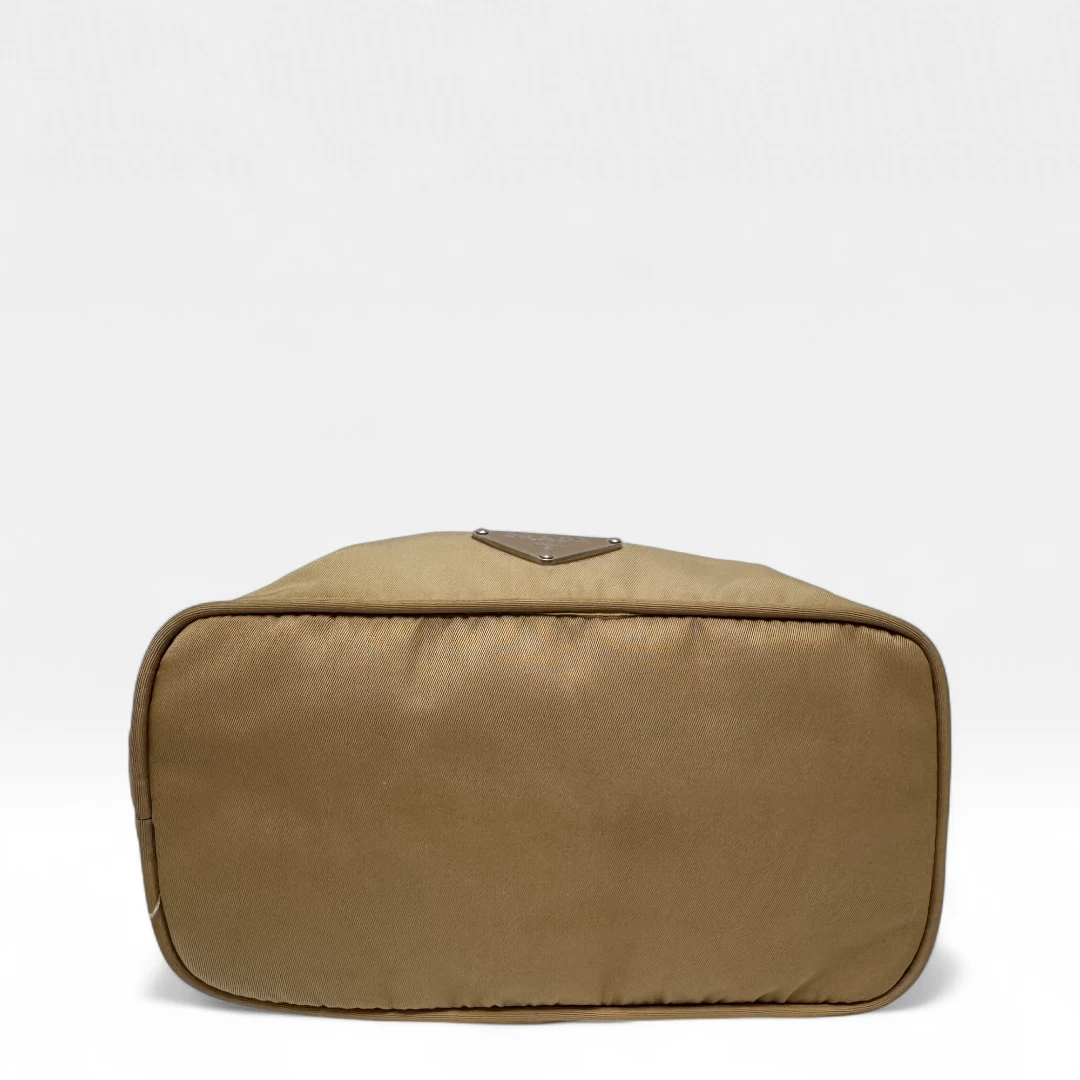 Prada Handtasche Halbmond